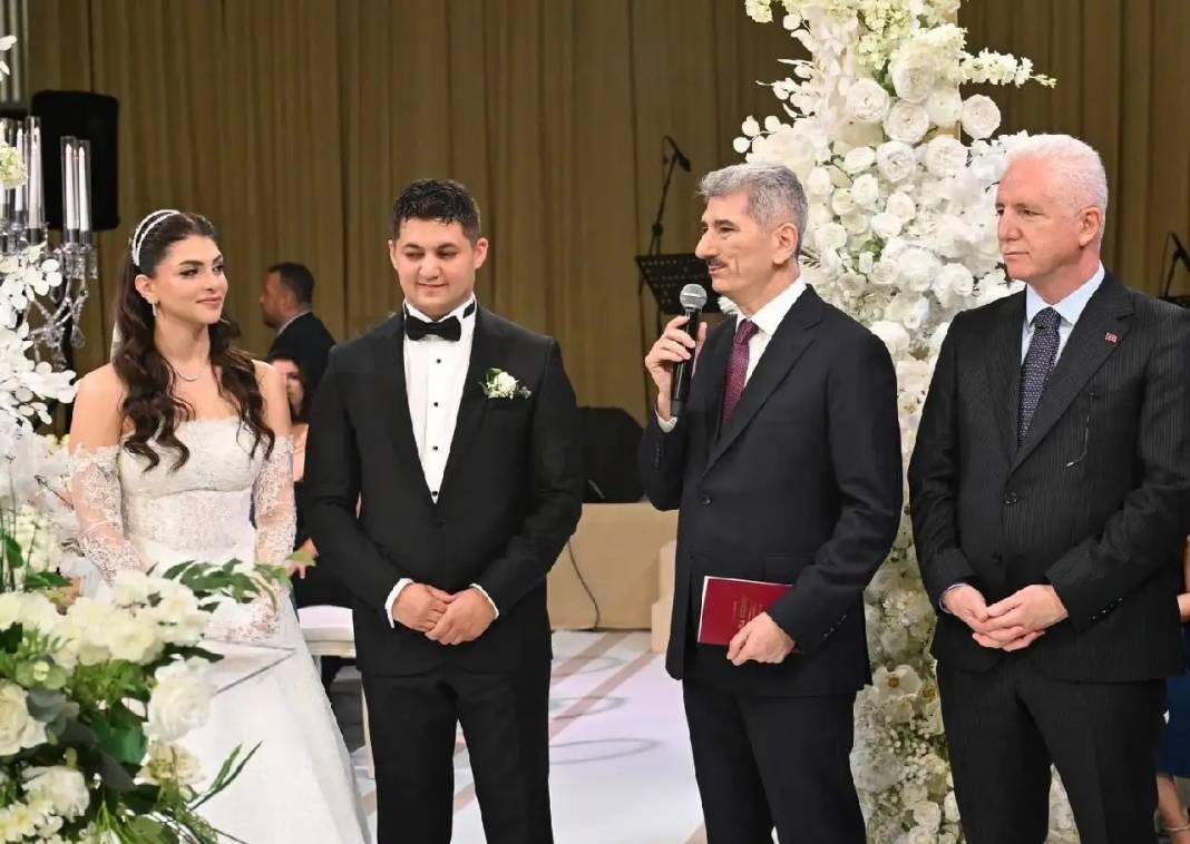 Antalya Valisi Hulusi Şahin’in kızı Melike Şahin evlendi 6